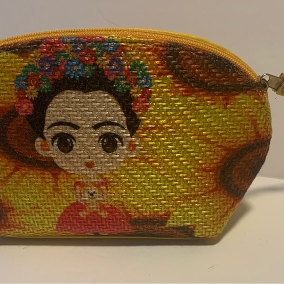 ❤️ Frida Kahlo Yellow Patterned Women's Cosmetics Bag 10”x6.5” - Picture 9 of 9